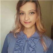 Laureata in Scienze geologiche e diplomata al Liceo scientifico offre lezioni in tutte le materie scientifiche (matematica, chimica, scienze della terra, chimica) fino alle scuole superiori